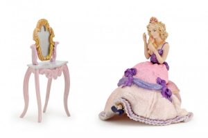 600-80504-gift-box-sitting-princess-and-dresser.jpg
