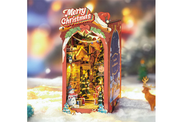 D-I-Y Miniature Christmas Street Book Nook D-I-Y Miniature Christmas Street Book Nook