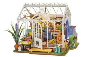 D-I-Y Miniature Dreamy Garden House D-I-Y Miniature Dreamy Garden House