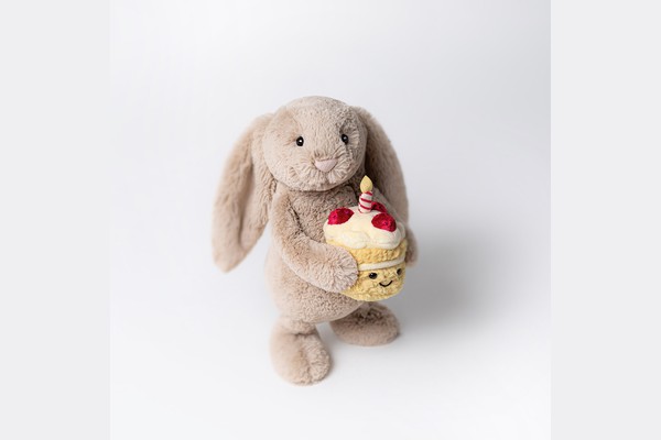Jellycat Bashful Beige Bunny 'Birthday'